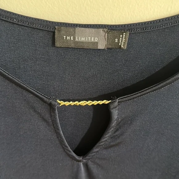 The limited - navy blue blouse- small - Picture 2 of 3